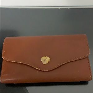 Woman’s Wallet.